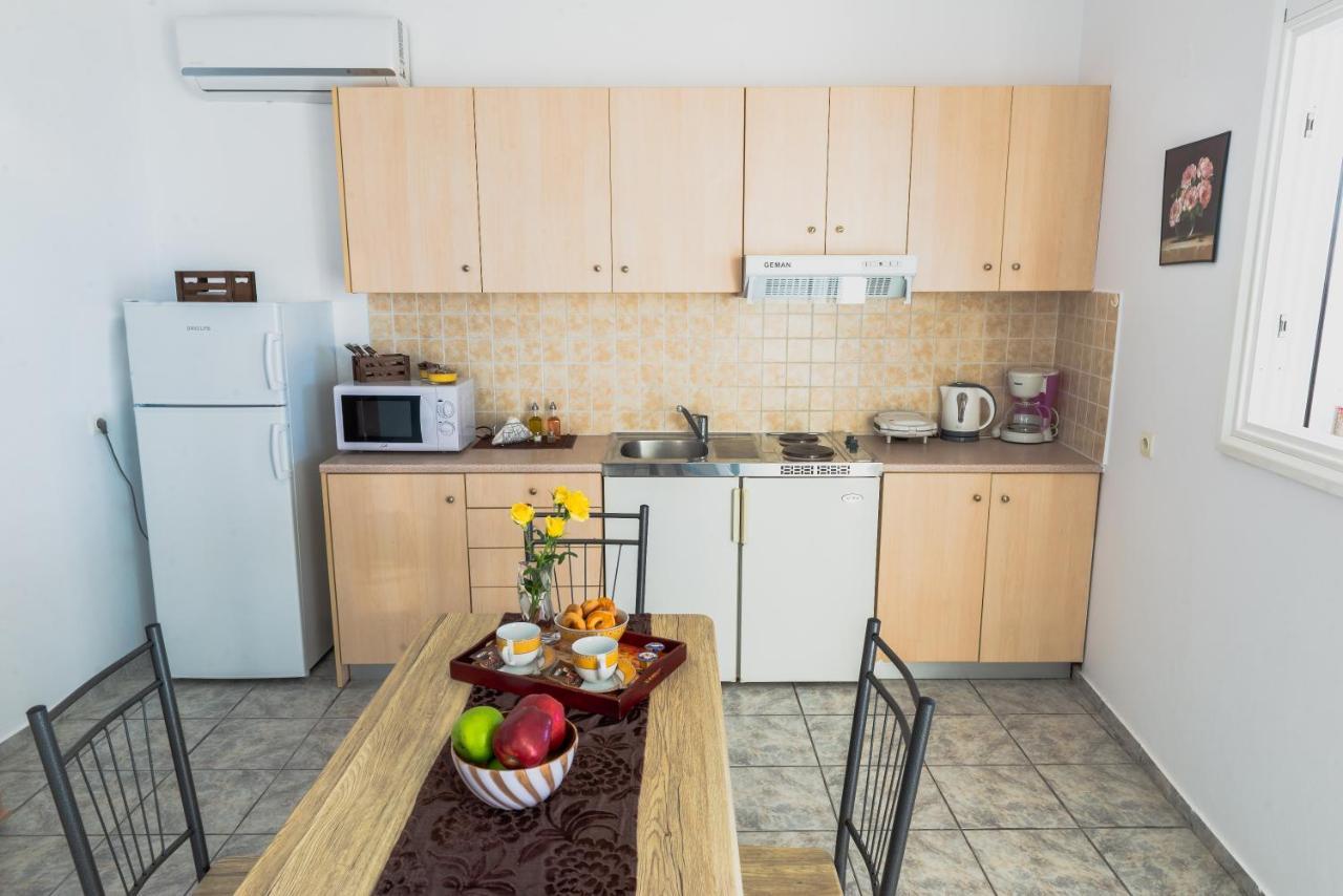 Tsampika'S Beachfront House In Stegna Archangelos  Bagian luar foto